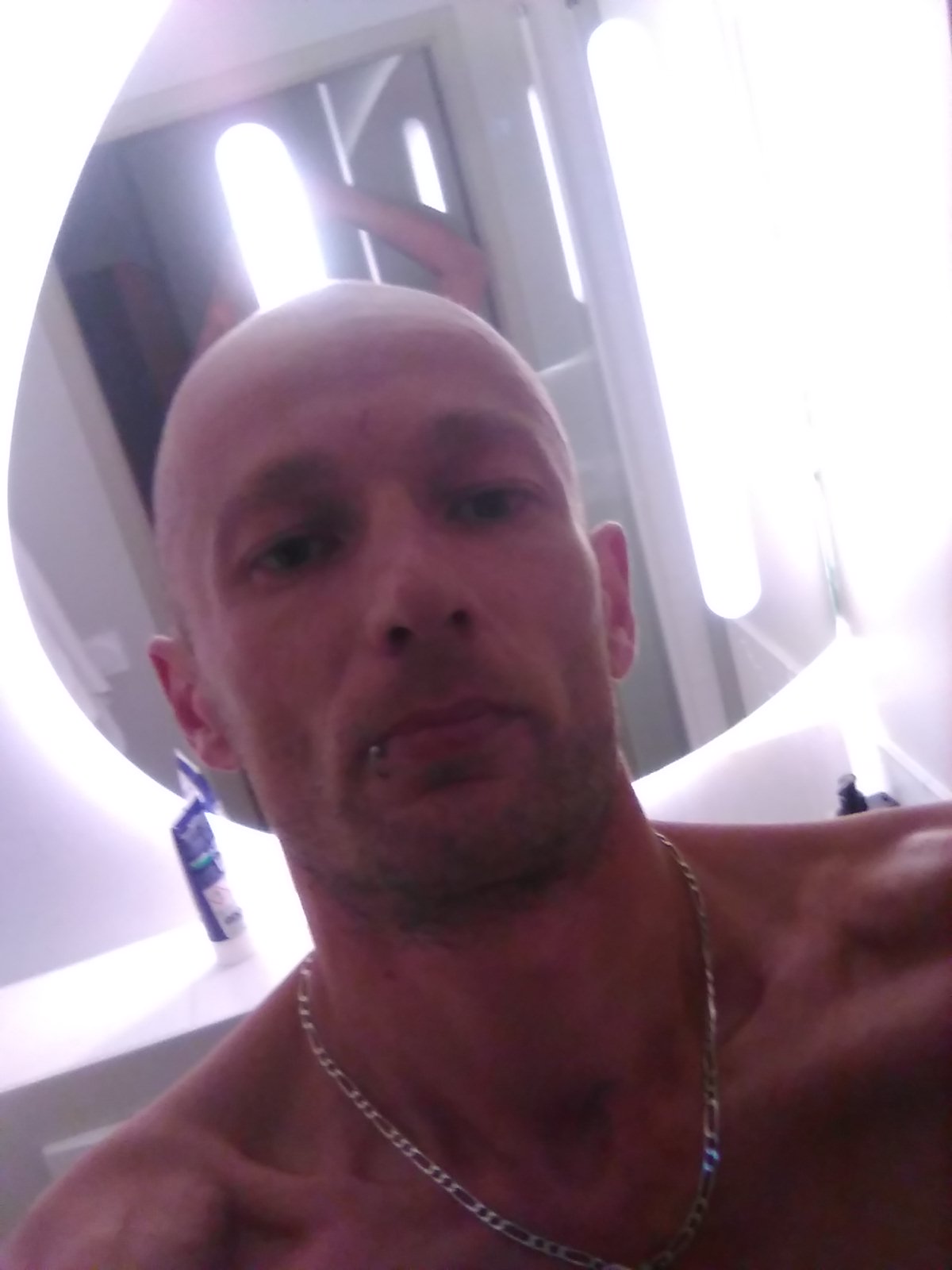 Yssam - Yesa, La - Valencia | Anuncios gays