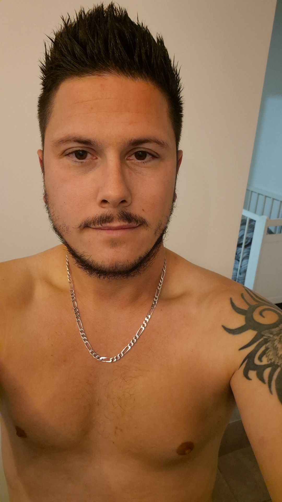 Kendi - Peleas de Abajo - Zamora | Anuncios gays