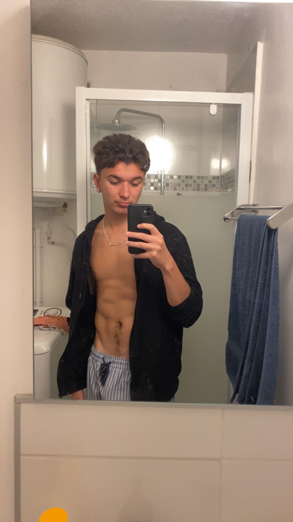 Eyal - Adanero - Ávila | Anuncios gays