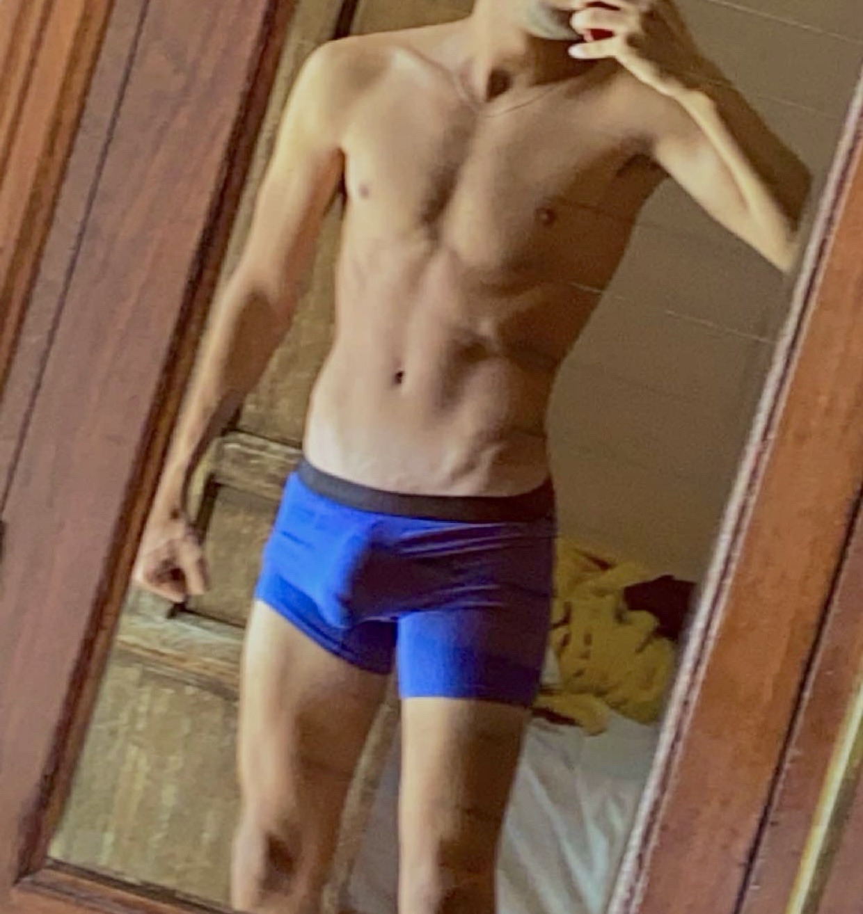Ezio - Borrenes - León | Anuncios gays