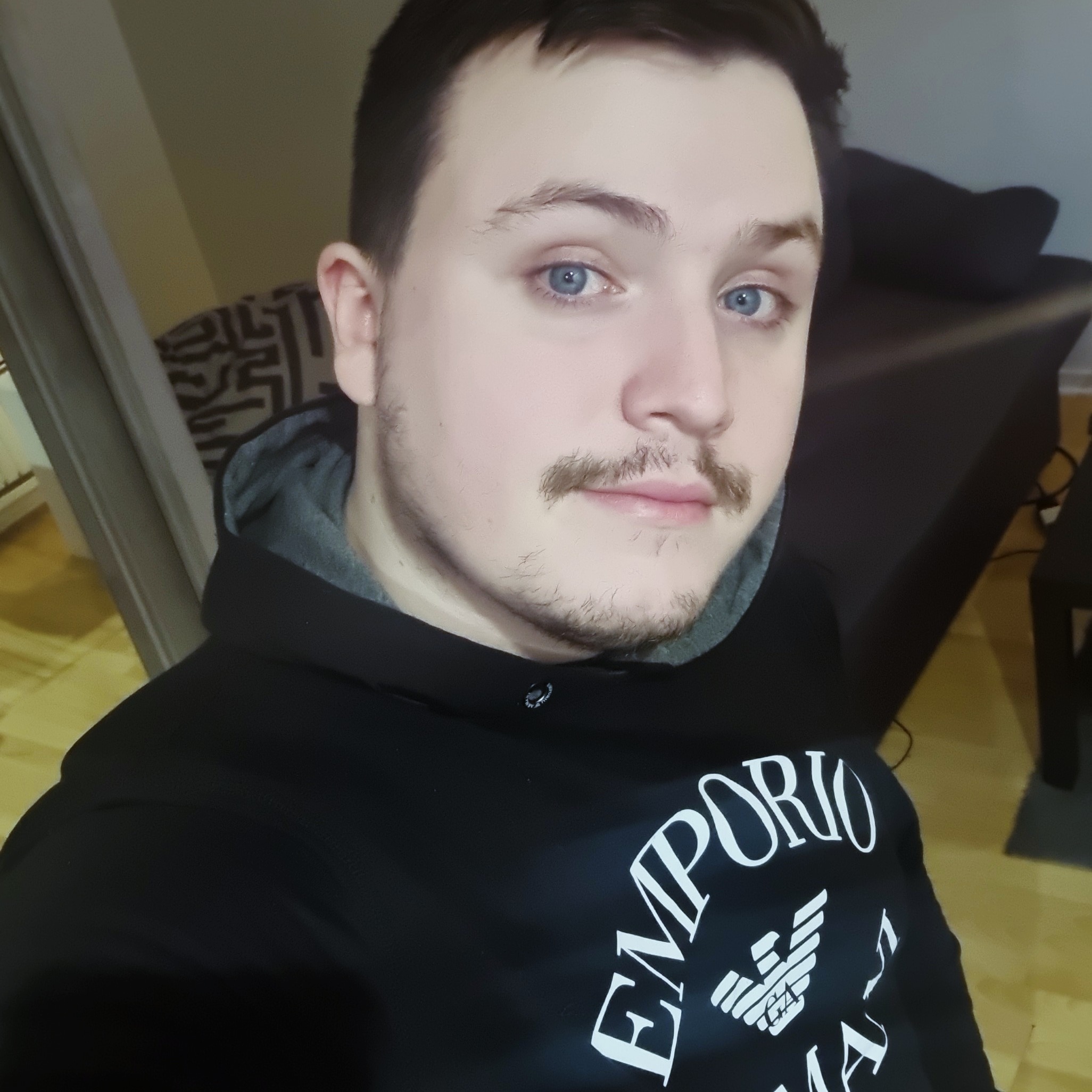 Archibald - Alconera - Badajoz | Anuncios gays