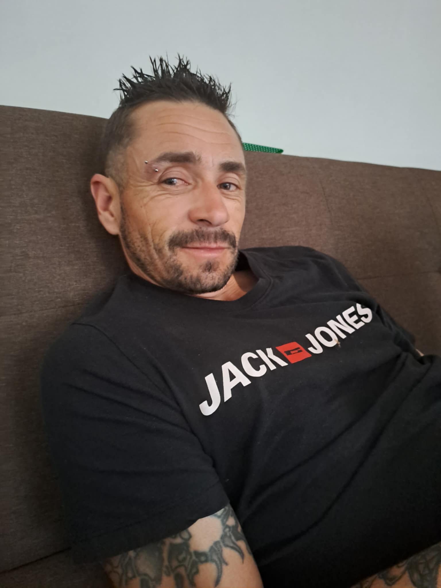 Edson - Salinas de Oro/Jaitz - Navarra | Anuncios gays