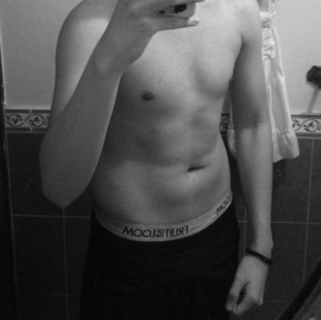 Schneider - Bentarique - Almería | Anuncios gays