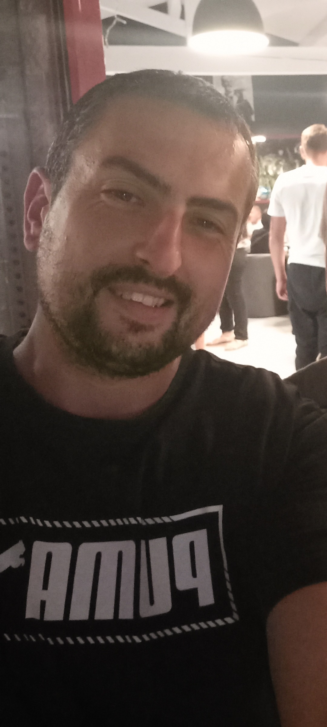 Yaneck - Amoeiro - Ourense | Anuncios gays