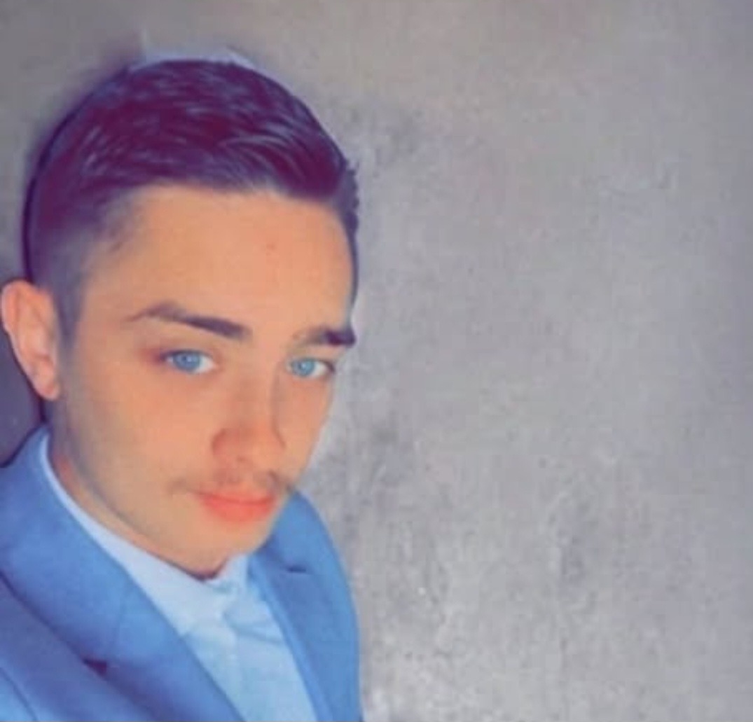 Tian - Navalperal de Pinares - Ávila | Anuncios gays
