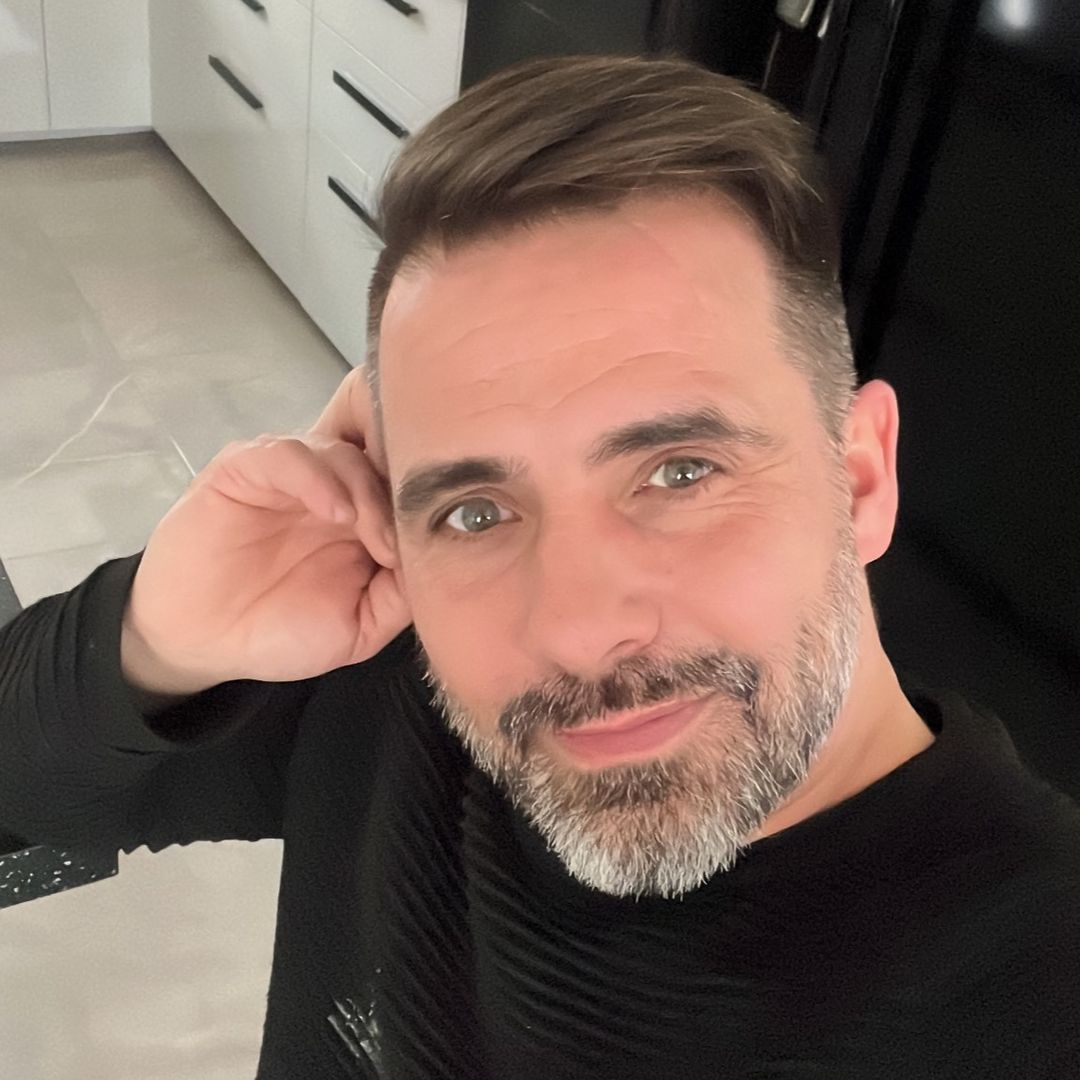 Trung - Cardedeu - Barcelona | Anuncios gays