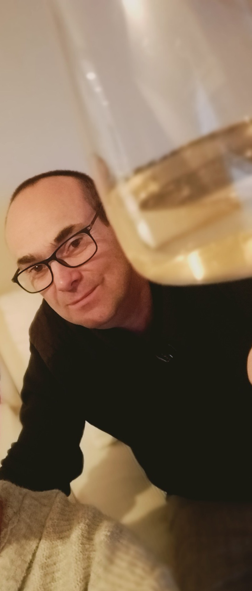 Erhard - Torrejón de la Calzada - Madrid | Anuncios gays